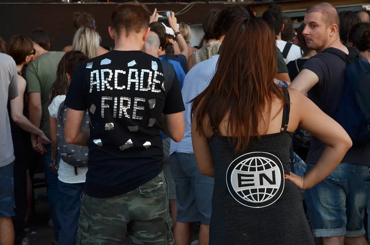 Arcade Fire T-shirt audience in Florence