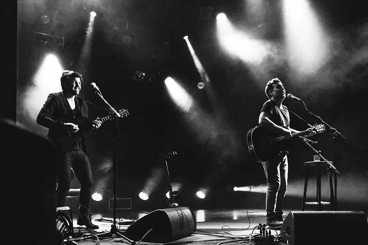 Joshua Radin and Brandon Waters live